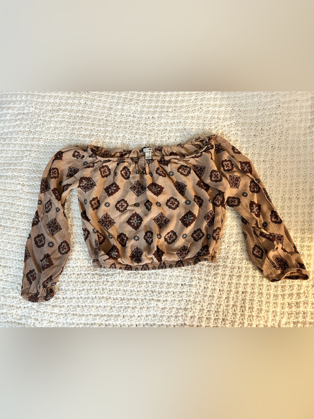 Amuse Society Beige and Brown Printed Off-Shoulder Crop Top